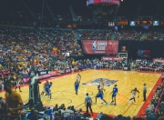 大坂直美迎来十五赛季出色发挥，MAD观众热烈欢呼！观众掌声雷动